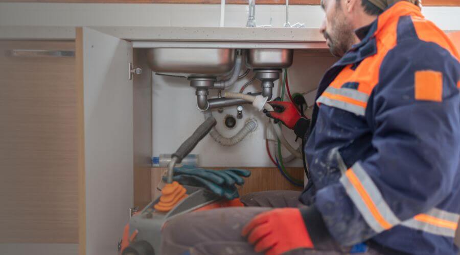 Professional sink repair in Mount Auburn, IL